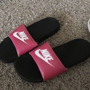 Nike slides